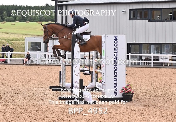 BPP_4952 - CLASS 7 THURS Redpost Equestrian Senior Foxhunter/1.20m Open