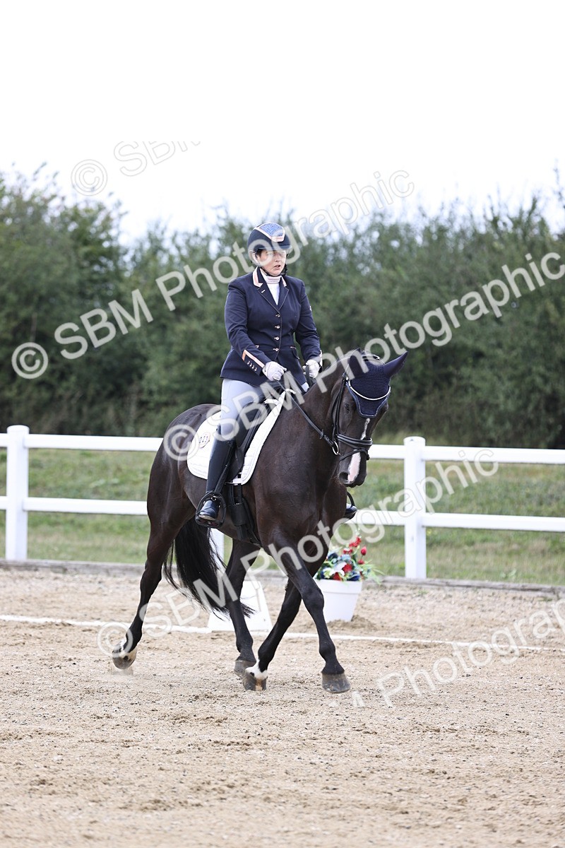 SBM_017572 - Class 14 - Novice 23 - 13.52-14.55