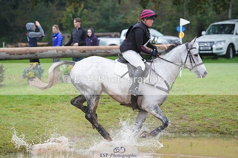 231021-102834-13794 - 630-ST.TROPEZ-Lizzie.Luxton-SC+XC