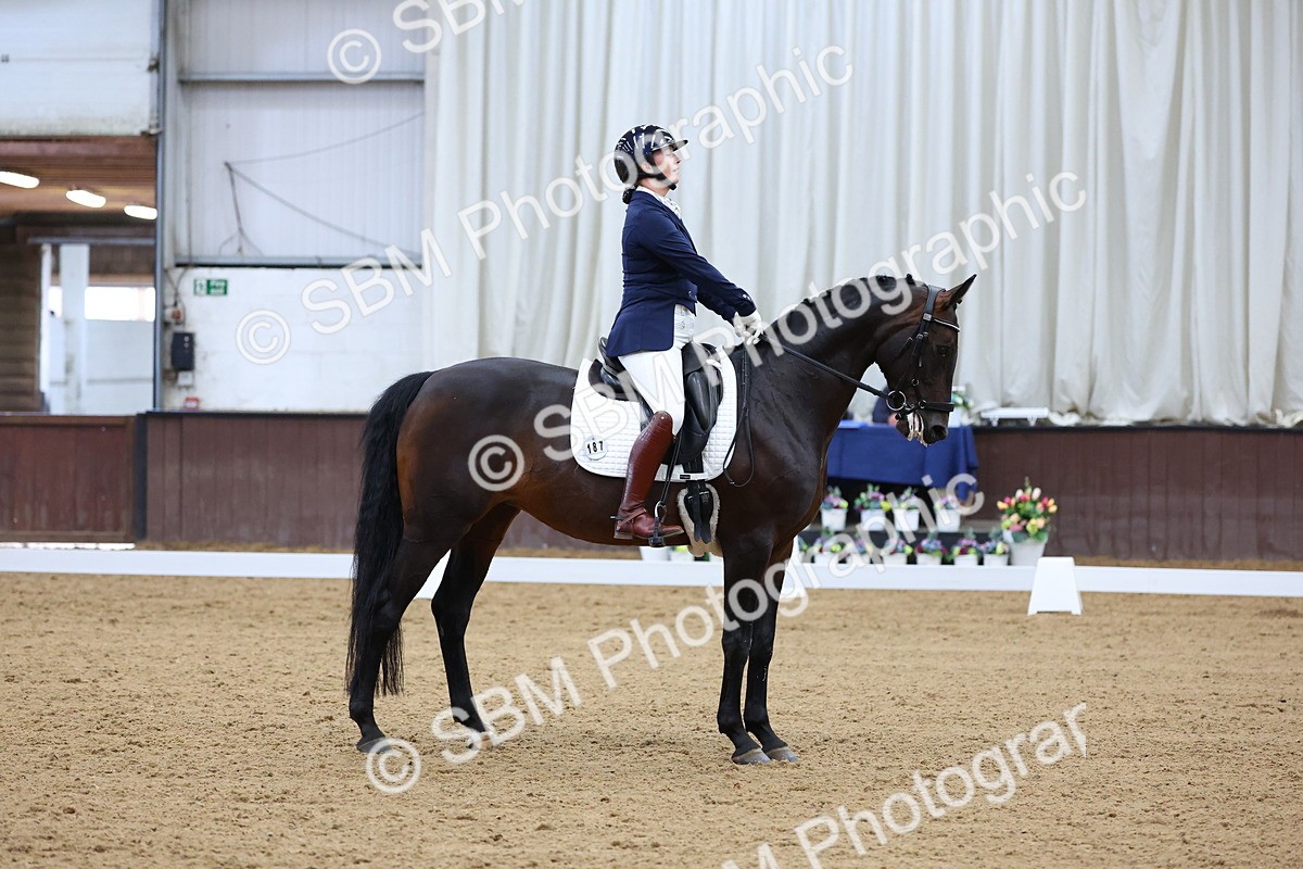 SBM_018683 - Class 17 - AM91 - 15.54-16.58