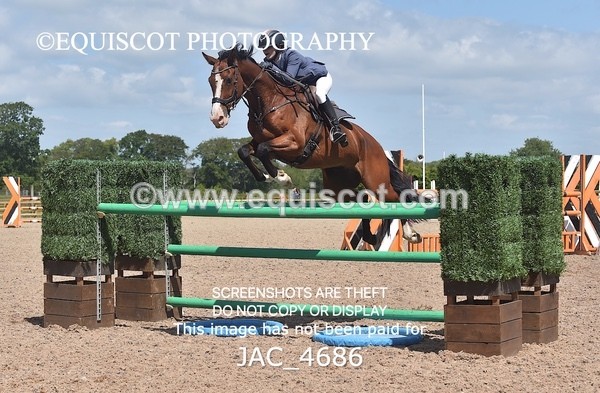 JAC_4686 - CLASS 7 Senior Foxhunter/ 1.20m Open