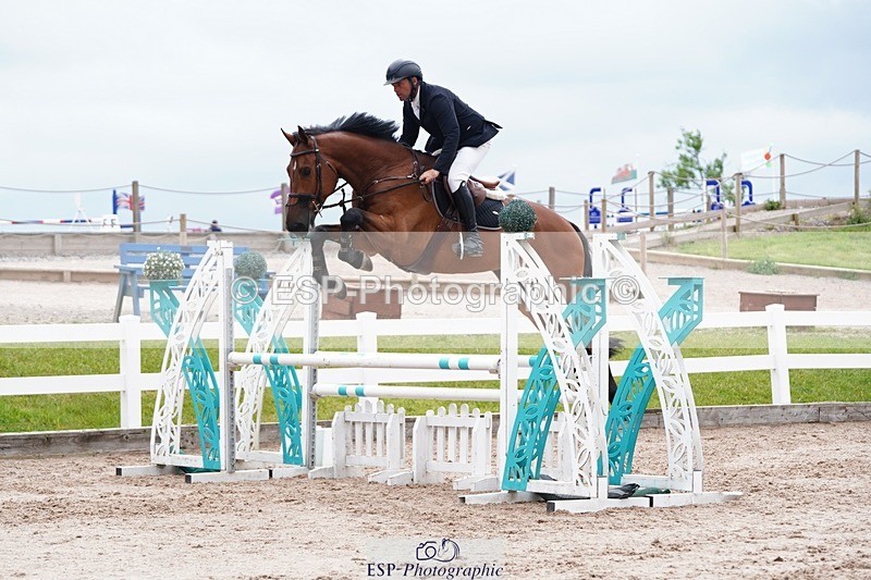 250524-120010-06493 - Cls 21 A&B Snr Disco & 1.00m Open