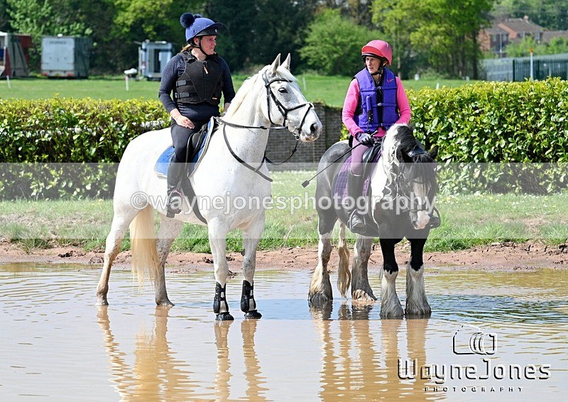 WJ7_7058 - The stables at Tweseldown 27-04-25