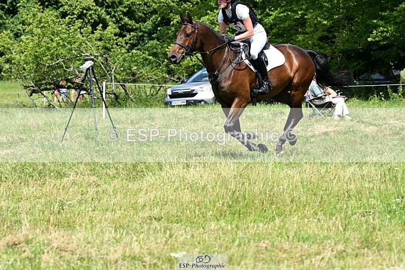 240629X-113525-0519 - 010-Georgie_Selley-VICARSTOWN_VICTOR