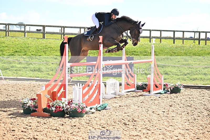 240418A-102012-02017 - Cls 1 2 Star Small Tour 1.30m