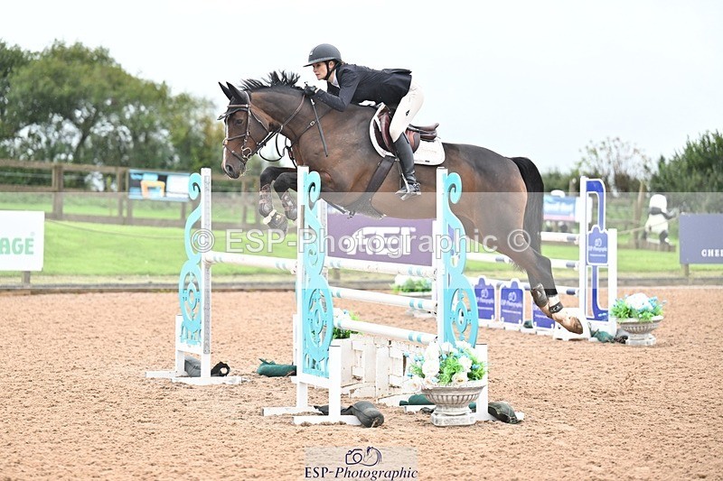 251003-134601-01204 - Cls 3 Foxhunter and 1.20m