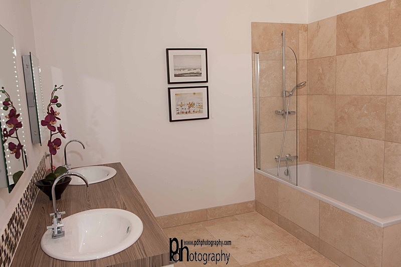 IMG_5802 - Property(examples)