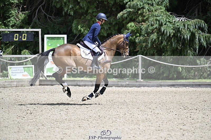 250525A-132049-17685 - Presentations Section B CCI 3 Star Long