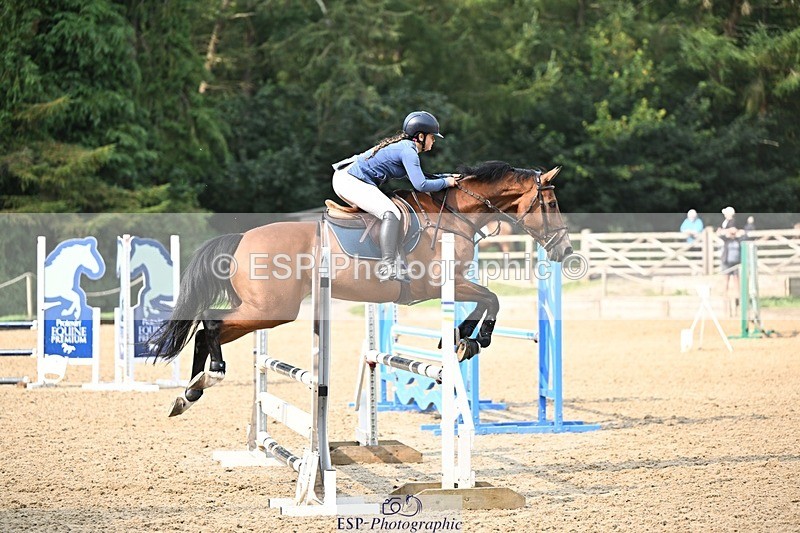 240818-100424-03555 - Cls 8B 90cm Open