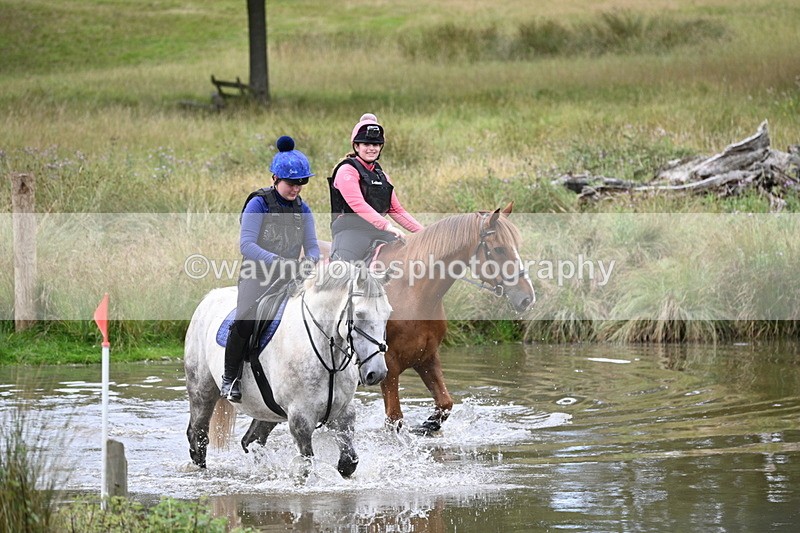 WJ7_2713 - Time at Water 11:37 to 12:13