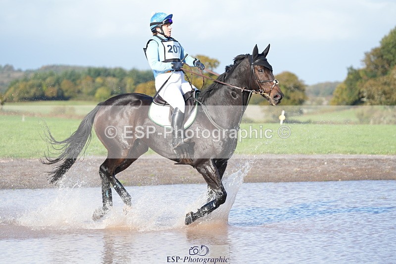 251024A-144145-12898 - C-207-Alice.Dunsdon