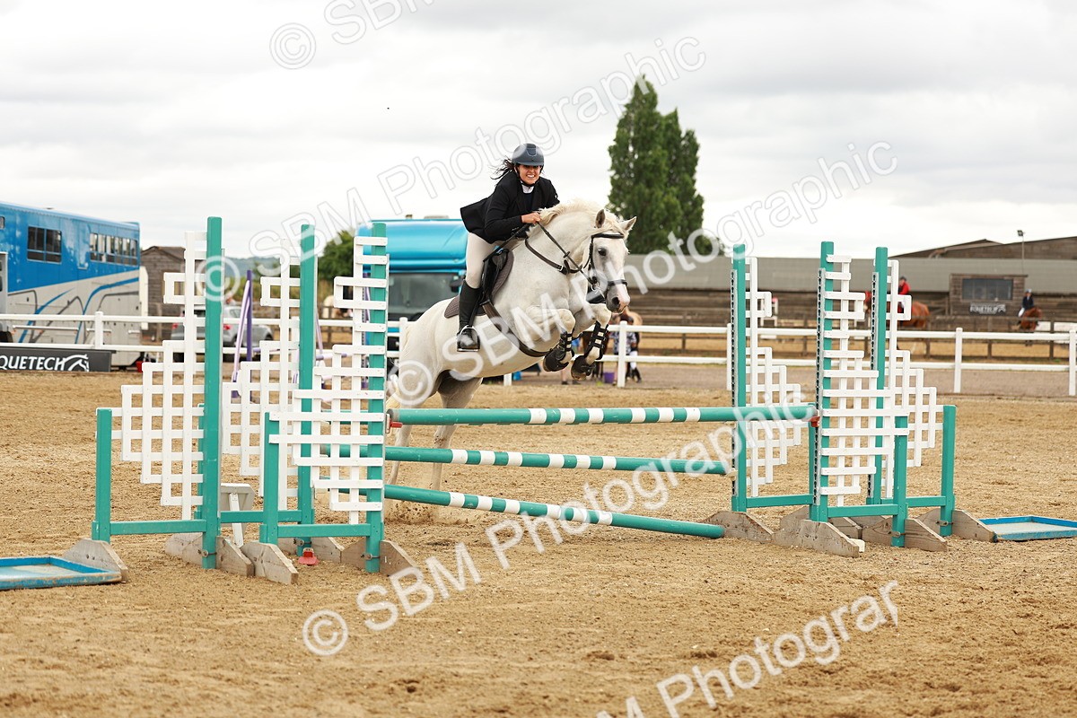SBM_001824 - Class 9 - Senior British Novice - 90cm