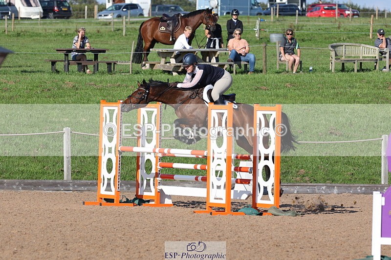 230915A-163237-03208 - Cls 6 Snr 1.05m Derby