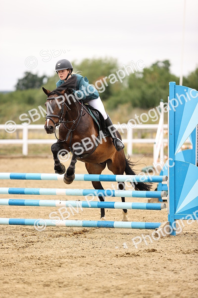 SBM_024364 - Class 8 - Clear Round