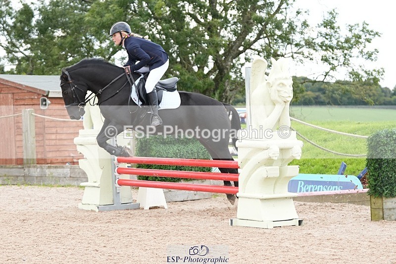 250921-144944-03733 - Cls 20 Pony 80cm Derby