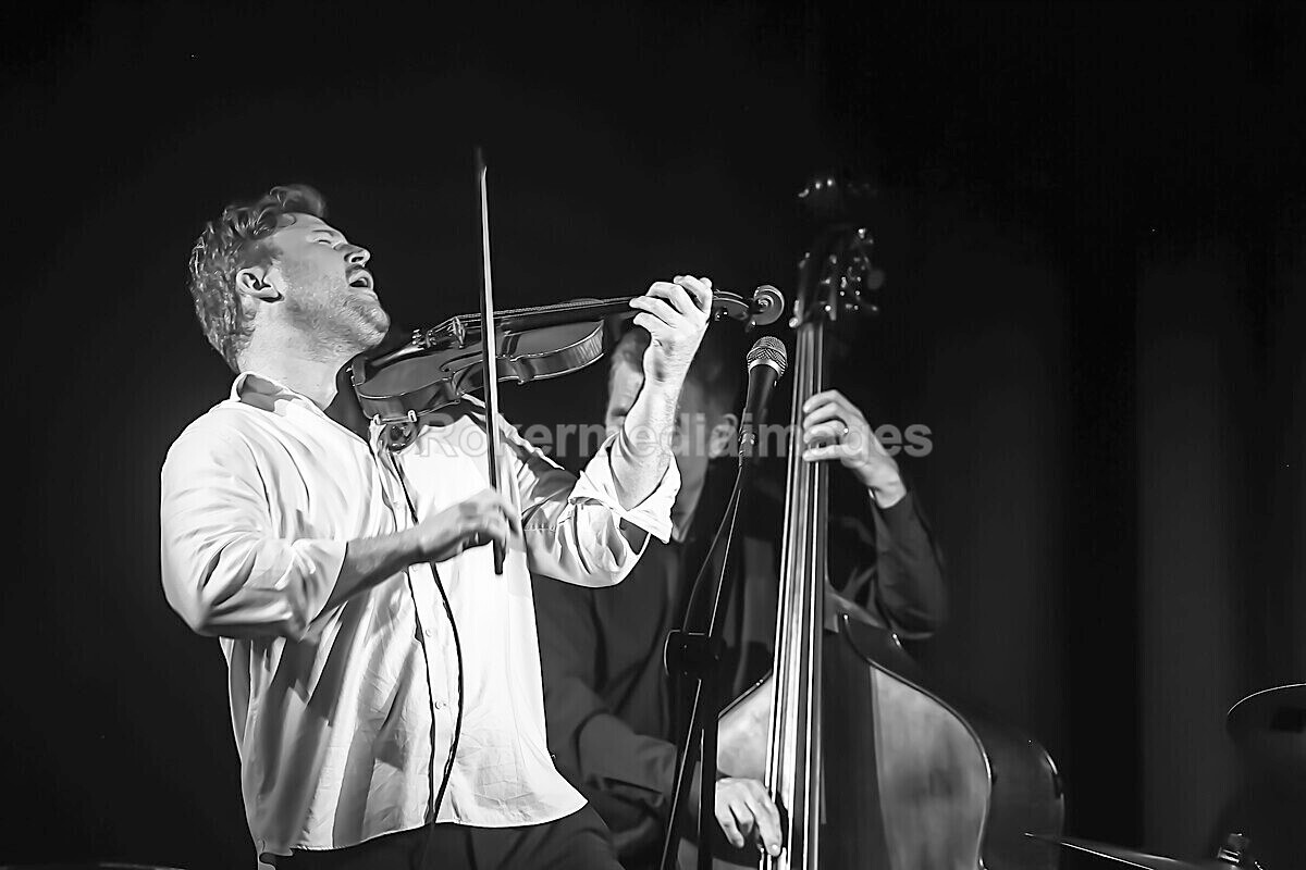 AMP  Ben-84 - AMP TRIO + Ben Holder