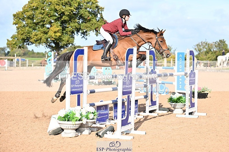 251005-102918-02776 - Cls 15 Foxhunter and 1.20m