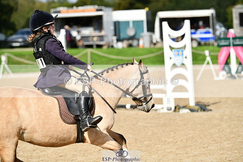 251004A-131034-01172 - Classes 6 & 7 60cm