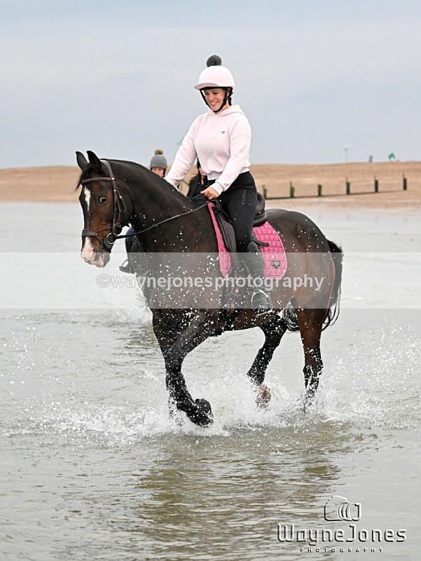 WJ7_8911 - Hayling Island Beach Shoot 22-09-24