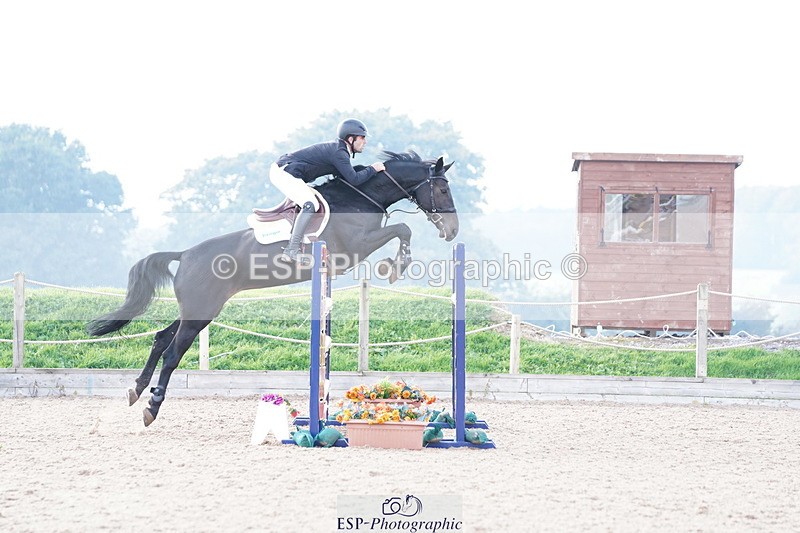 241004A-160454-02738 - Fri 05 Nat 1.30m & 1.40m Open