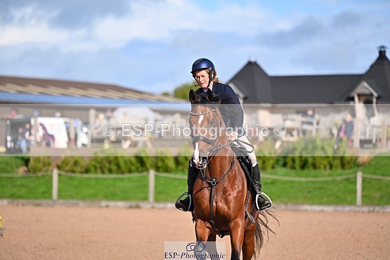 250912-101359-03866 - Cls 15 Snr Foxhunter