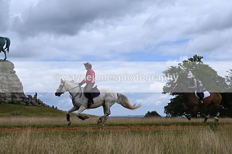 DSC_7201 - Time at Statue 12:45 to 13:15