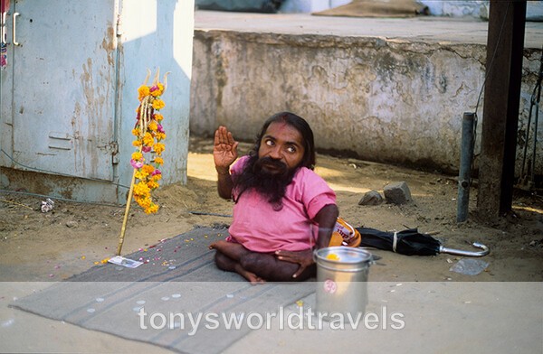 Puschar 1989 - Untouchable  India