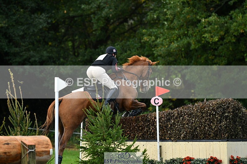 251025A-094337-15457 - D-321-Kirstie.Deakin-Main