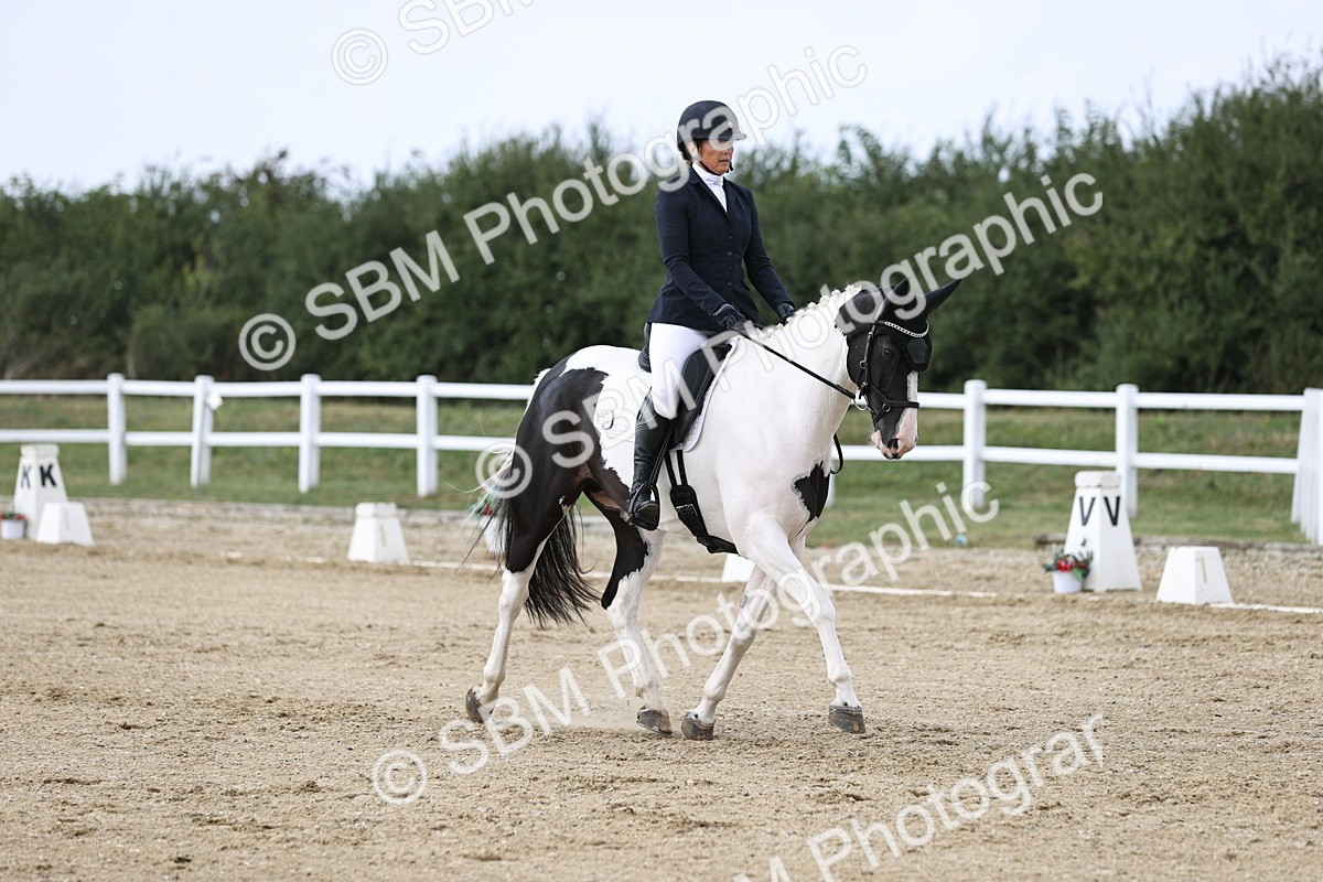 SBM_017966 - Class 14 - Novice 23 - 15.16-16.19