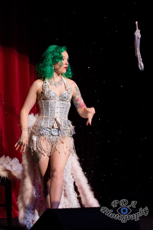 57 Bruise Violet, Burlesque