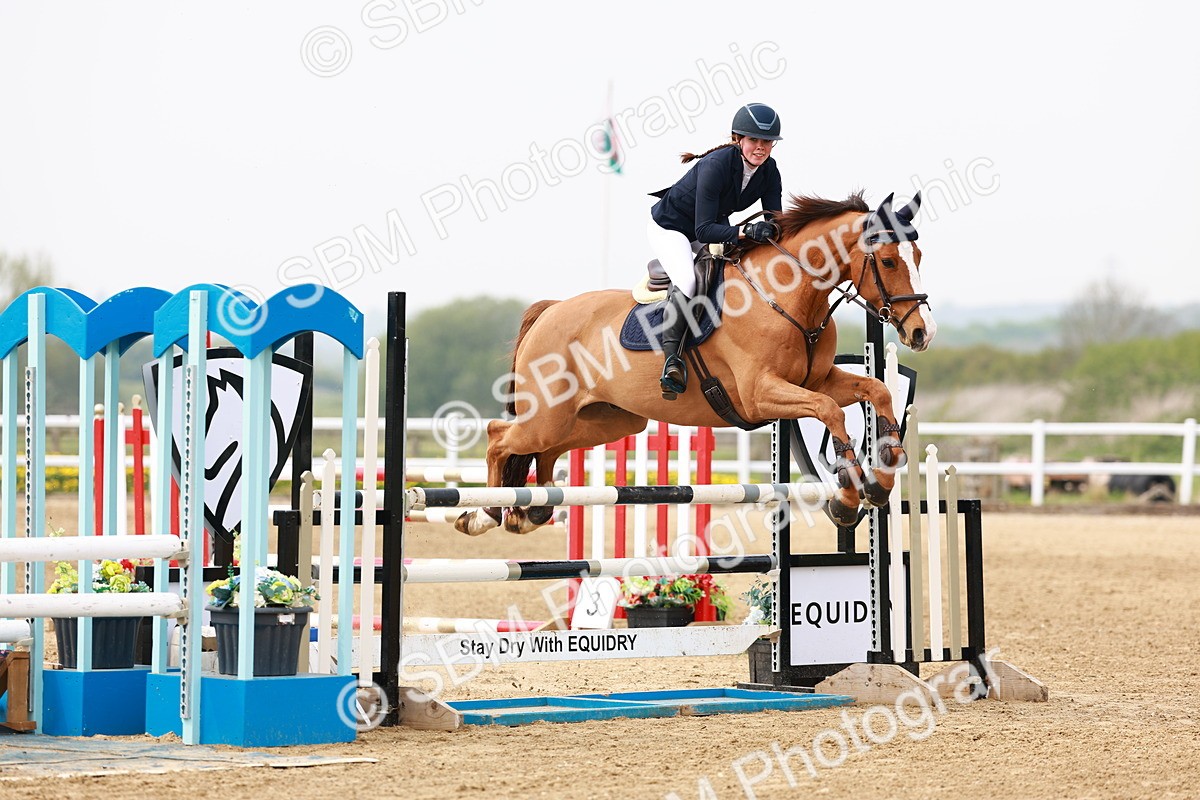  - Class 18 - Senior Newcomers - 1.10m