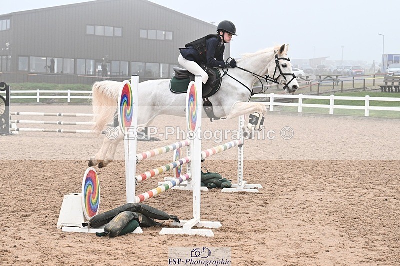 260308-142317-03206 - Cls 15 British Novice and 80cm