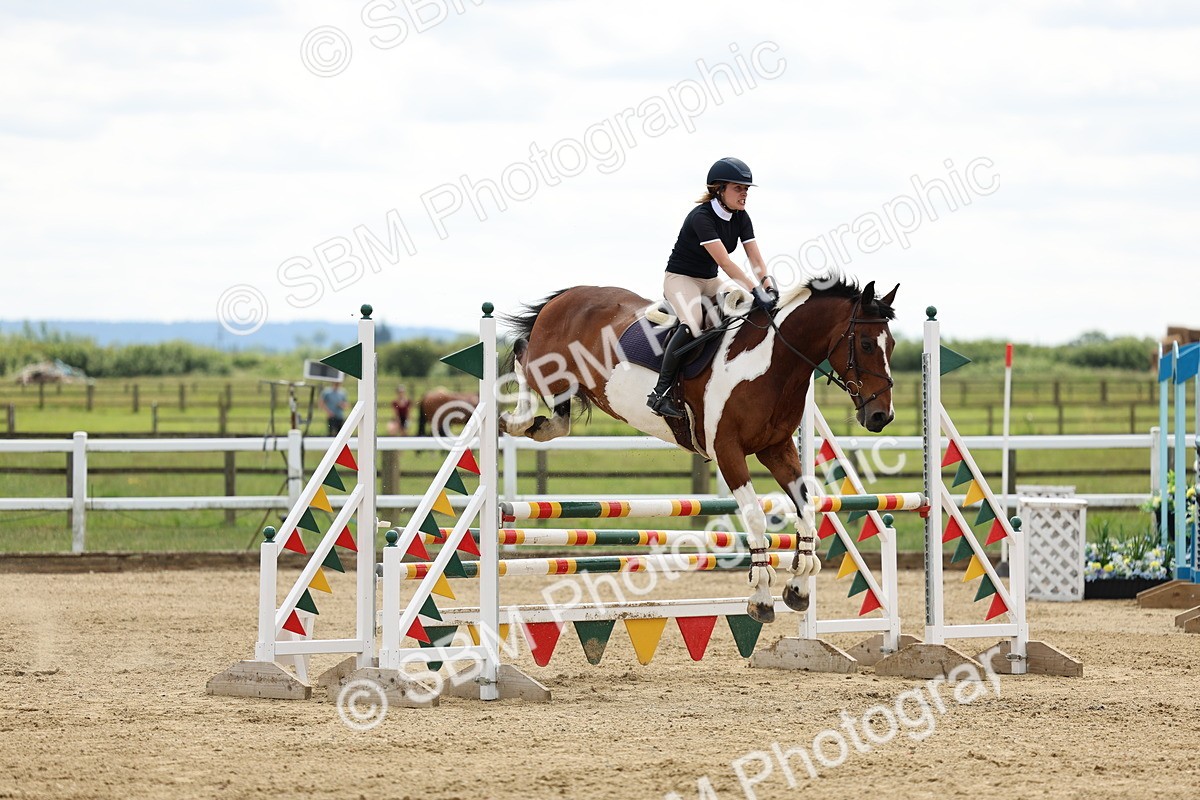 SBM_005294 - Class 18 - Senior 1.05m Open