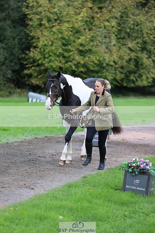 251026A-121450-25980 - H-603-Jodi.Cameron