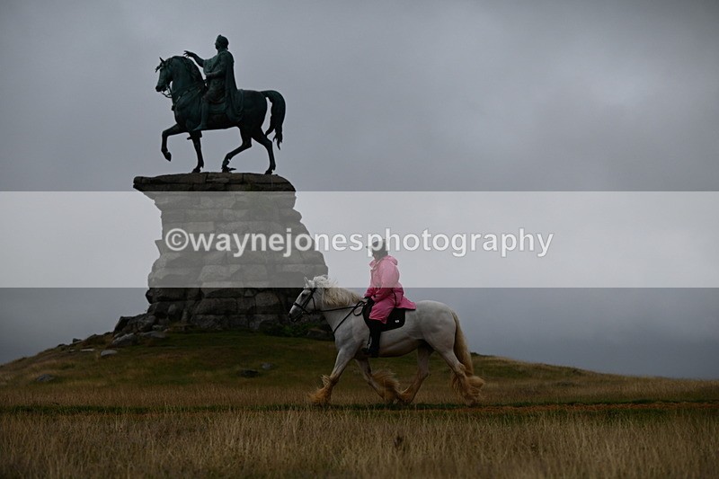 DSC_1784 - Time at Statue 12:13 to 12:32