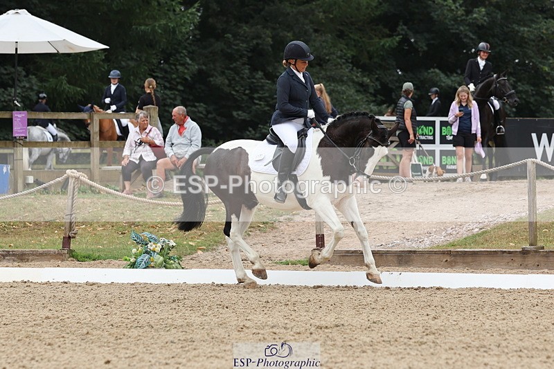 250718A-103452-00616 - 052-Lisa.Batty-George.XIV