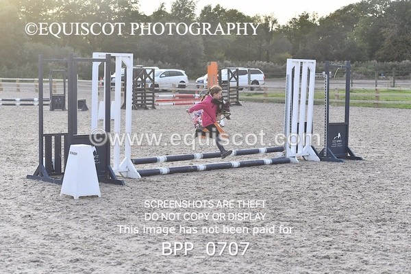 BPP_0707 - HOBBY HORSE SHOWJUMPING CLASSES