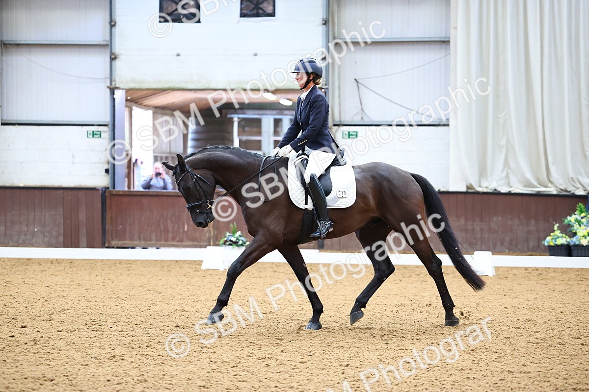 SBM_005592 - Class 5 - Novice 6 - 9.30-10.33