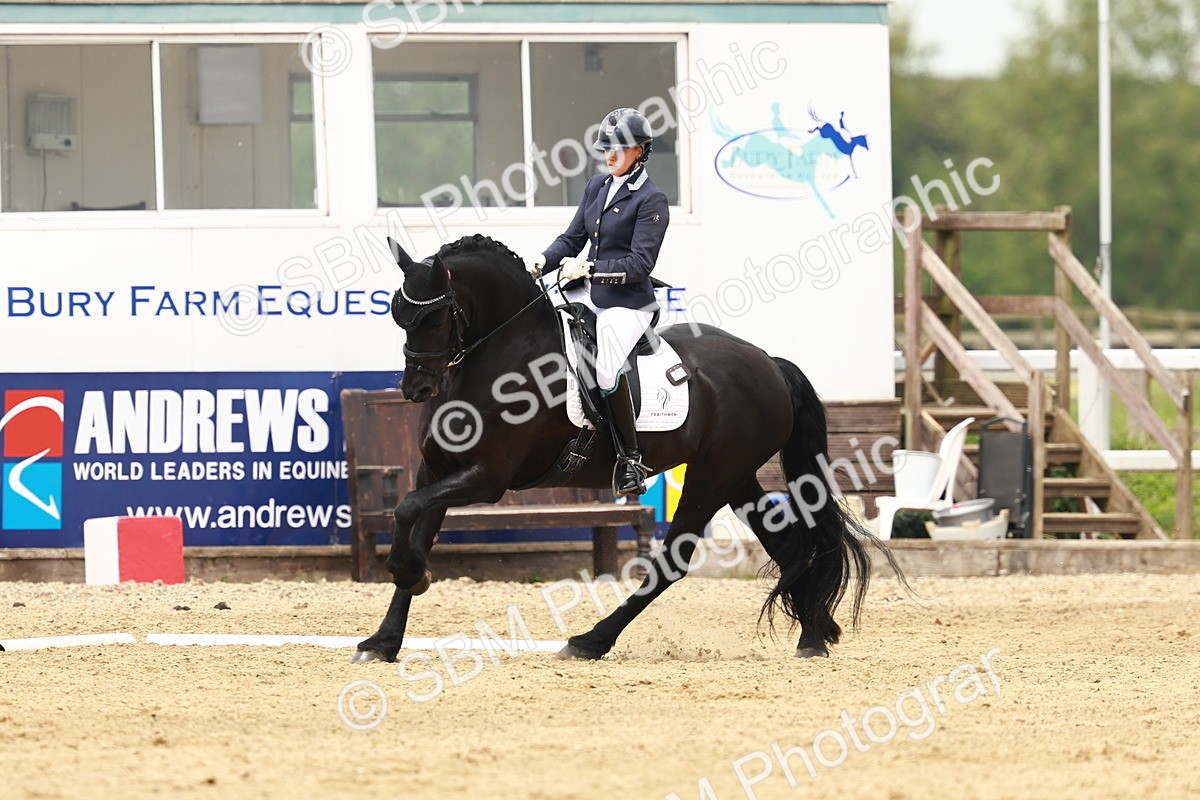 SBM_001001 - Class 6 - Novice 4
