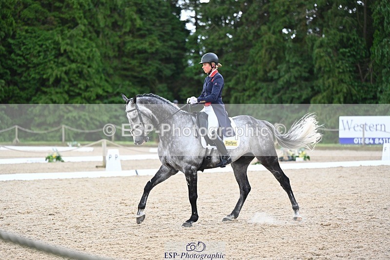 240524-141345-10166 - 529-SBH_BIG_WALL-Izzy_Taylor