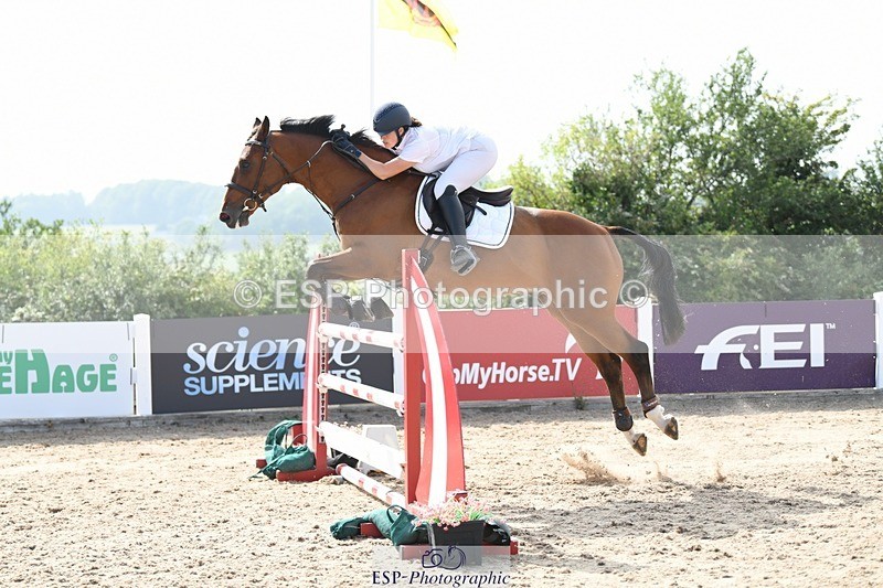 250725-163553-03966 - Cls 10 1.05m Amateur Quali