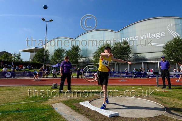 Age25SUN-928616 - Field Male