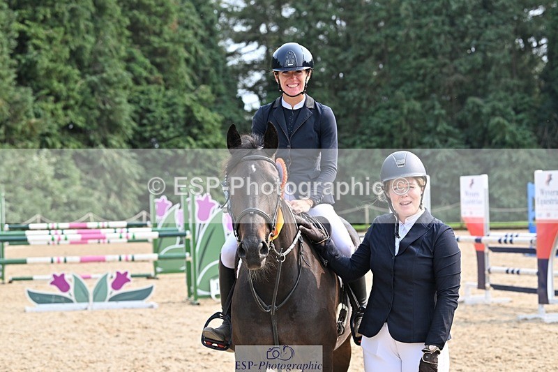 240818-154312-05292 - Cls 12A Snr Foxhunter & 1.20m Open