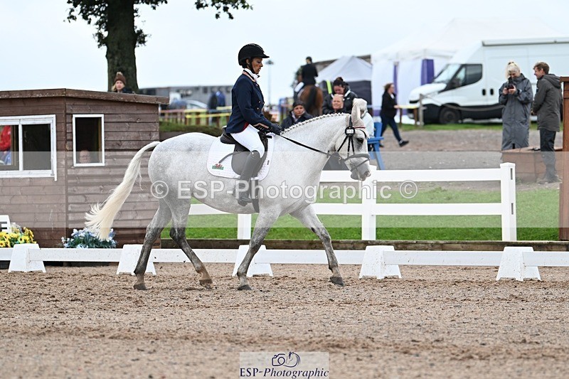 250907-121927-08302 - 010-Donna.HarrisKylah