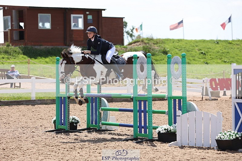 240629A-111857-04491 - Cls 17 Discovery and 90cm Open