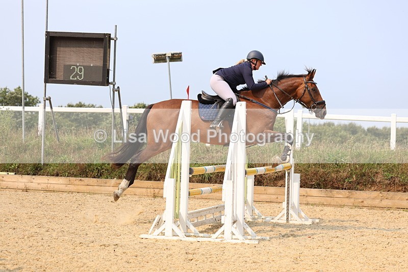 3E7A1523 - Class 4: Senior British Novice/90cm open