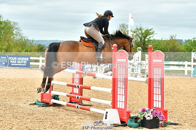 230507A-133043-08148 - Cls 43 1.05m Amateur Quali