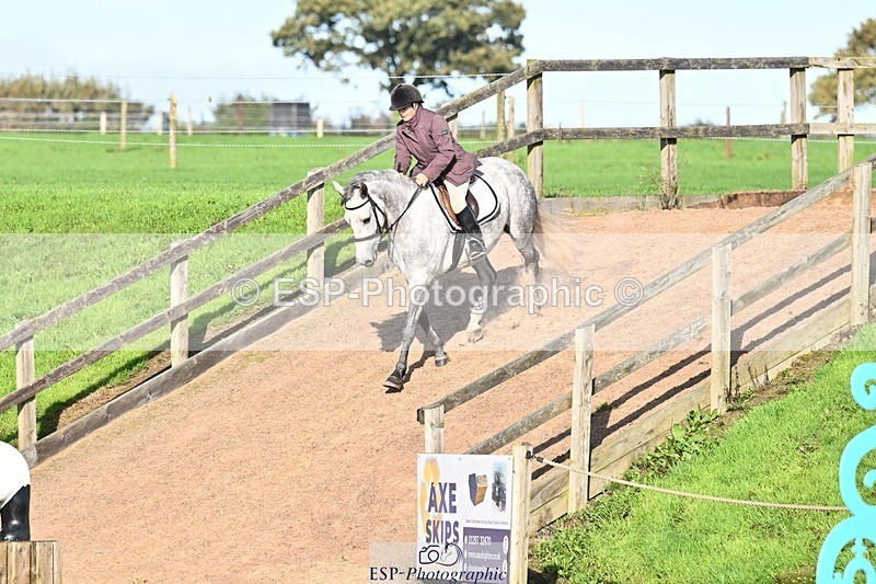 250920-164046-01917 - Cls 23 UnAffiliated 80cm Derby
