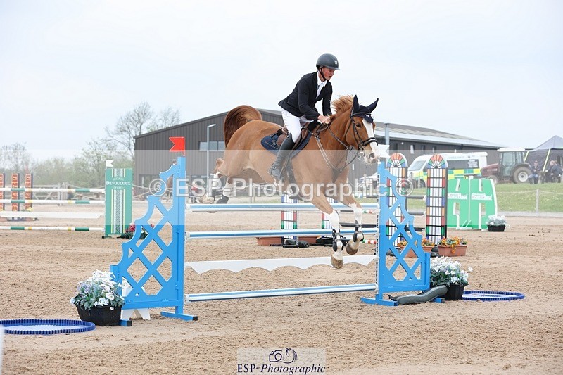 250424-120920-05247 - Cls 1 - 2 Star Small Tour