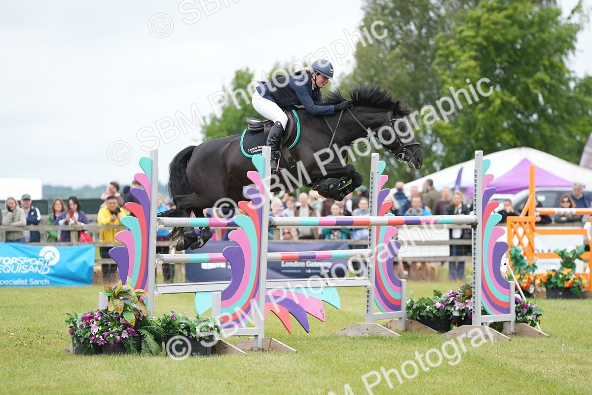 SBM_03139 - Class 201 - British Horse Feeds Speedi Beet Horse of the Year Show Grade  C